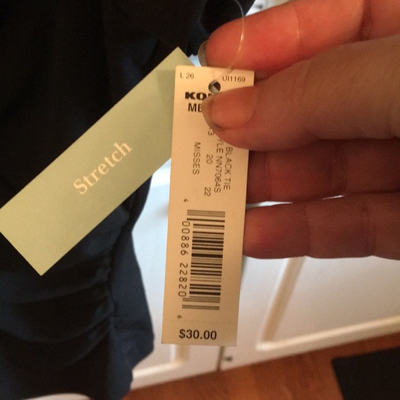 NWT.  Apt 9 stretch black shirred top - Picture 3 of 6